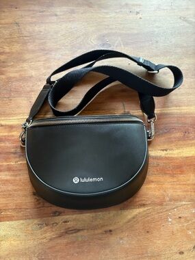 lululemon athletica Black Leather Belt Bag with Adjustable Strap